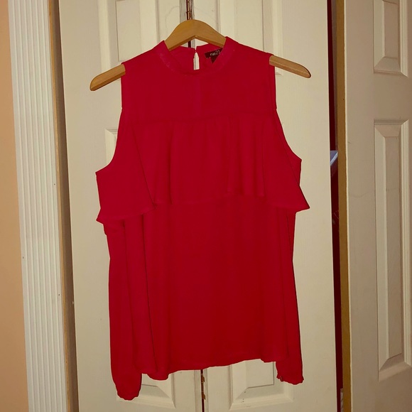 red tunic - Picture 1 of 4